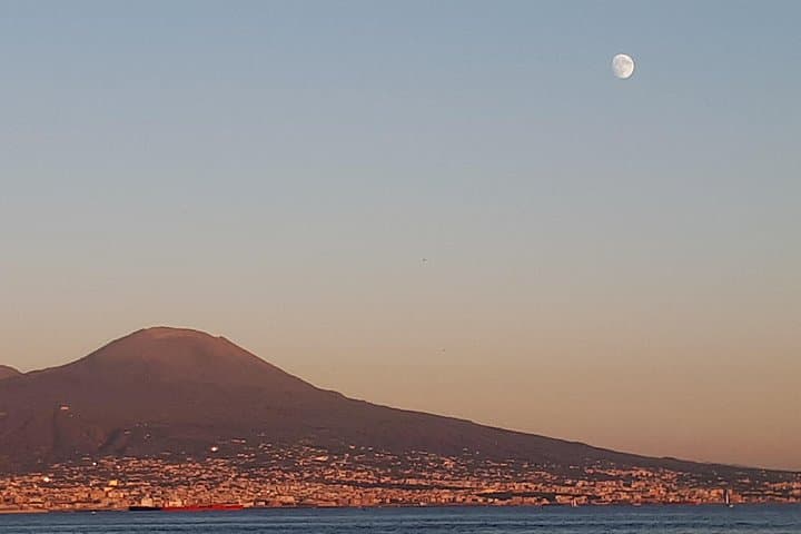 Private Night Transfer Amalfi Coast to Naples.