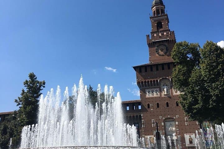 Milan Must-See Sites Guided Tour with Skip-the Line Tickets to Duomo & Cathedral