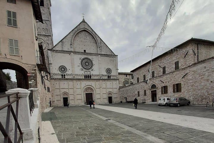 Basilica of St. Francis of Assisi. Tour with official guide