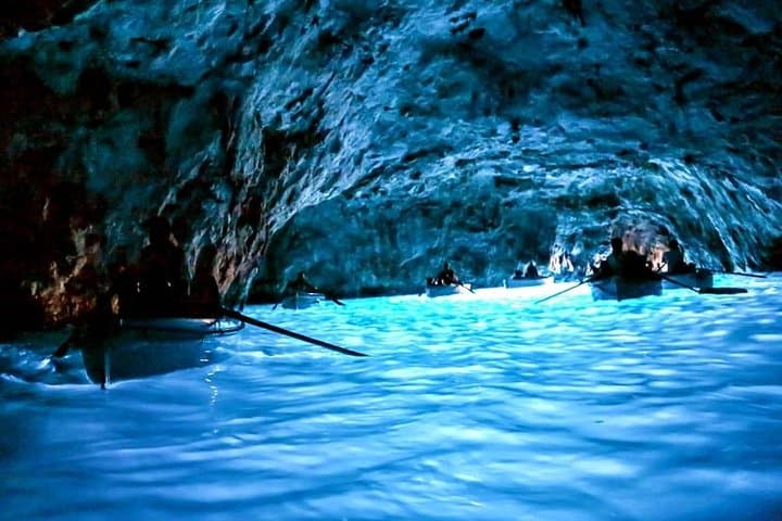 Private Guided Tour Of Capri - Sorrento & Pompeii