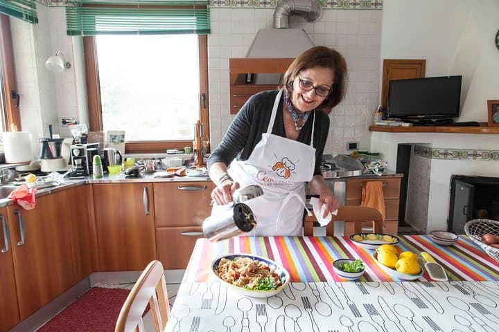 Cesarine: Home Cooking Class & Meal with a Local in Praiano