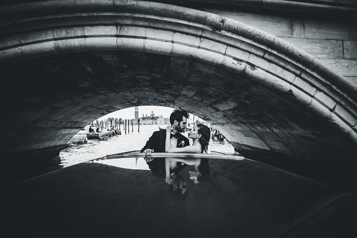 Sunrise Couple Photoshoot Tour