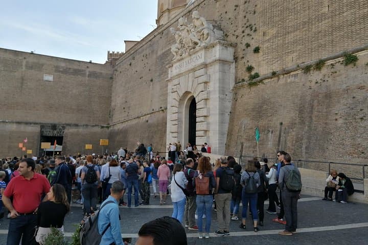 Vatican museum's & Sistine Chapel Reserved Entrance