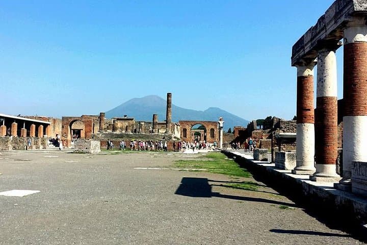 2-Day 1-Night Sorrento, Amalfi Coast and Pompeii Tour from Naples