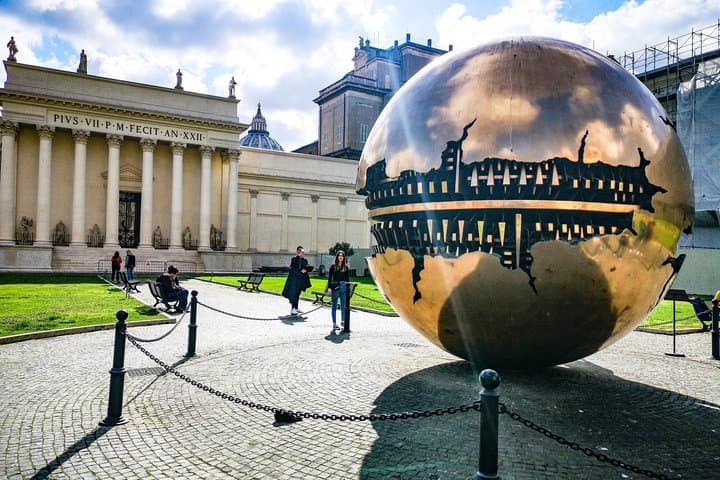Private Sistine Chapel & Vatican Highlights Tour with Fast Access