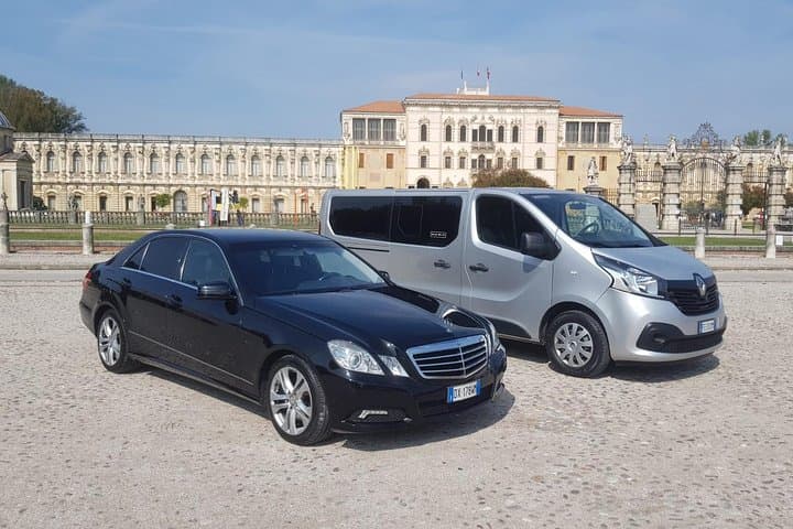 Murano + water taxi to Venice Airport (VCE) - Departure Transfer