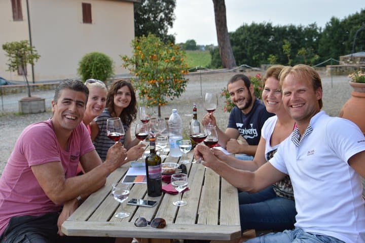 4 WINES TASTING in a Chianti Classico Farm (Visit/tour at the winery included)