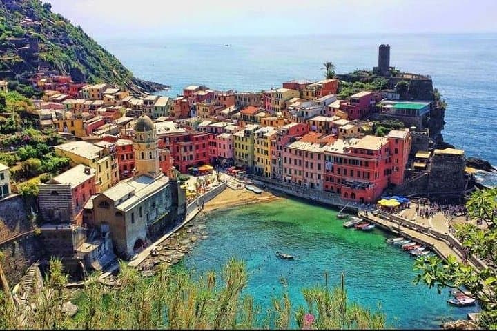 Day Trip from Florence: Cinque terre in a full immersion - private tour