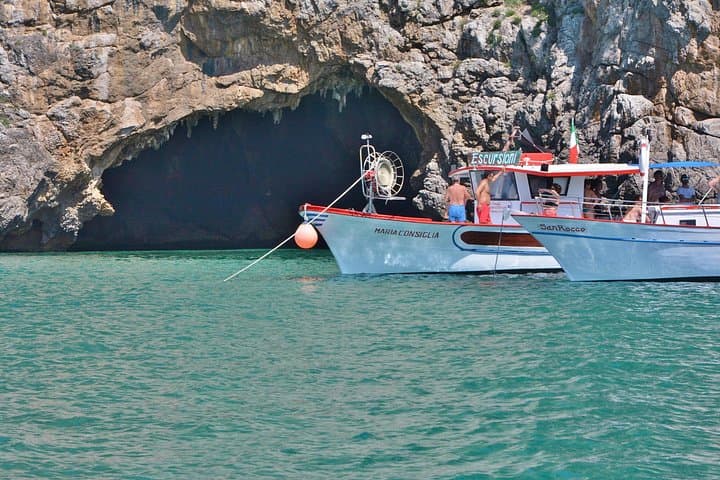 Tour - Mini Cruise at the Blue Grotto