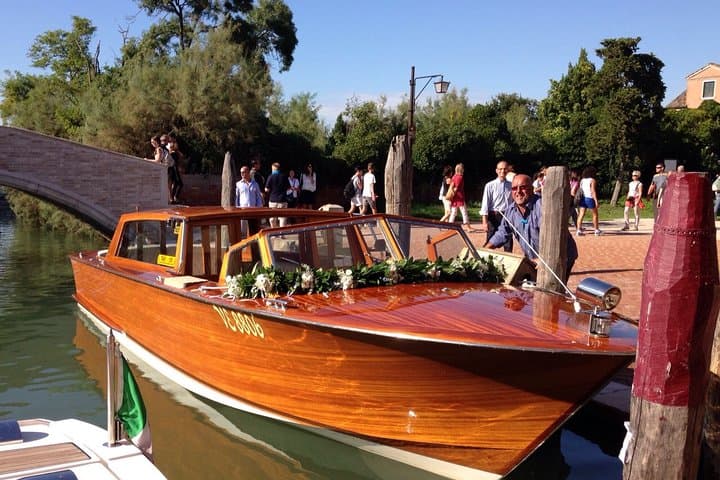 Private Arrival Transfer from Marco Polo Airport to Venice