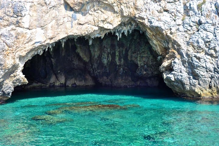 Private VIP Tour at Blue Grotto