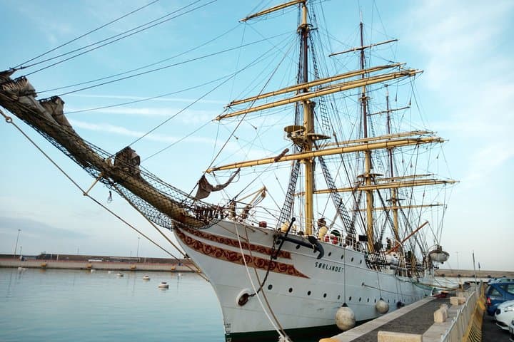 Private Transfer from Fiumicino Airport to Civitavecchia Cruise Port