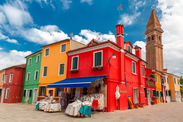 Luxury Tour of Murano & Burano by Private Boat and Guide