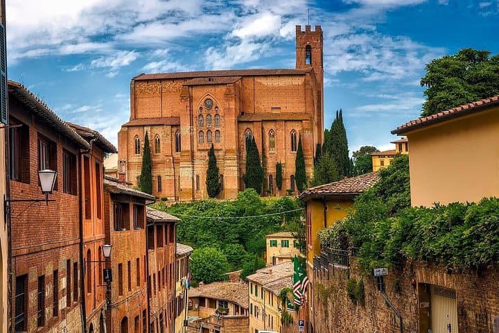 Siena Private Walking Tour With A Professional Guide