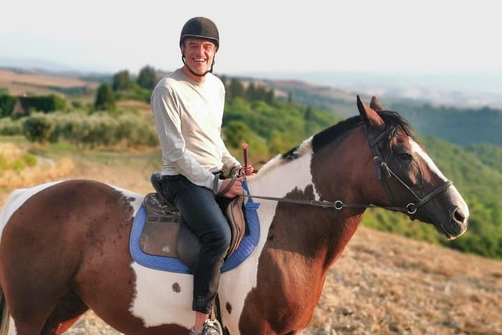 Horsebackriding - explore Tuscan nature