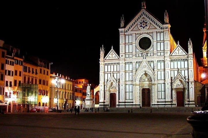 Legends of Florence 2-Hours Private Walking Tour by Night