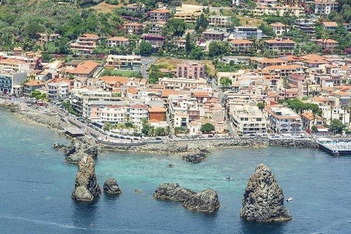 Private Half Day Tour to Catania and the Cyclops Riviera