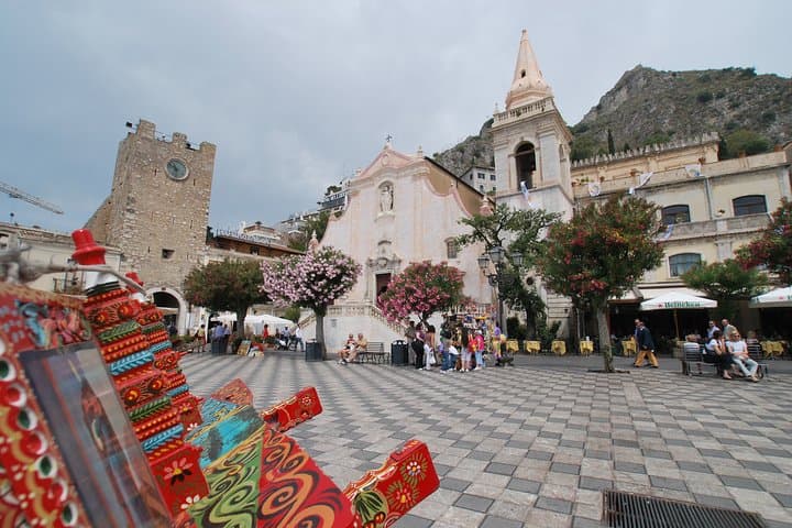 Transfer Cefalù to Taormina con visita di Piazza Armerina per gruppi individuali