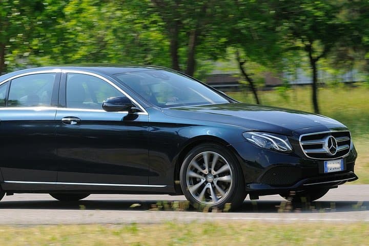 Private Airport Transfer from Milan Malpensa (MXP) to Milan City