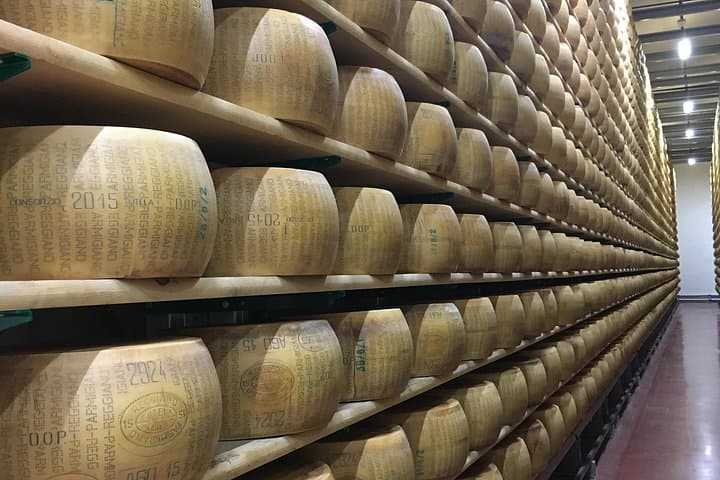 Cars&Food: Lambo, Ferrari, Parmigiano, Balsamic, PrivateTransport