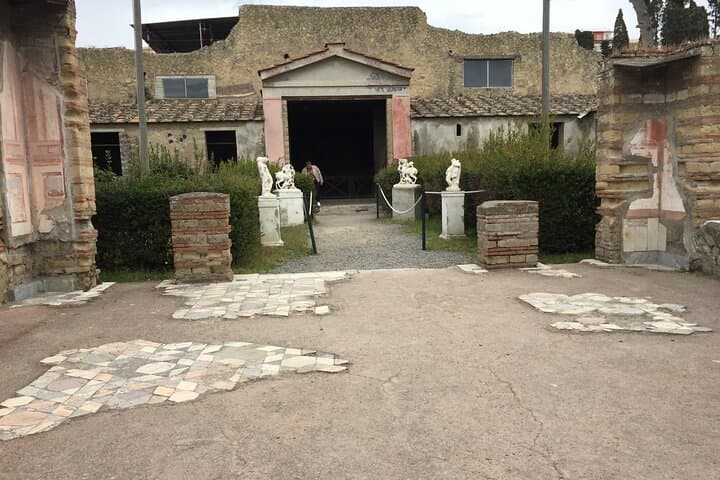 Private Herculaneum Tour for Kids and Families