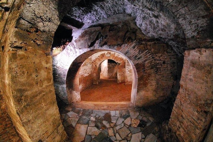 Rome: Small Group Underground Catacombs Tour