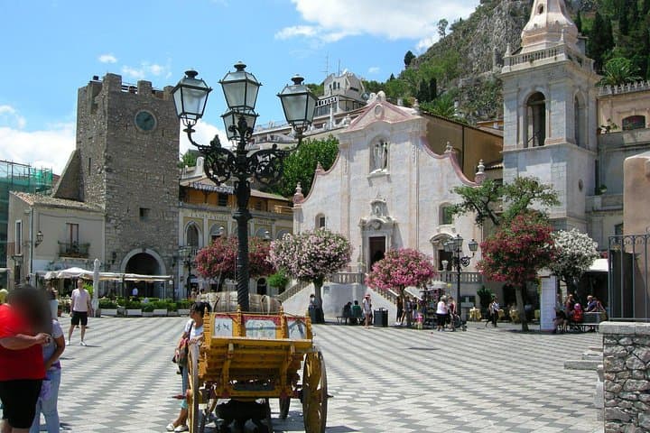 Private Transfer from Palermo to Taormina with Hotel pick-up and drop off