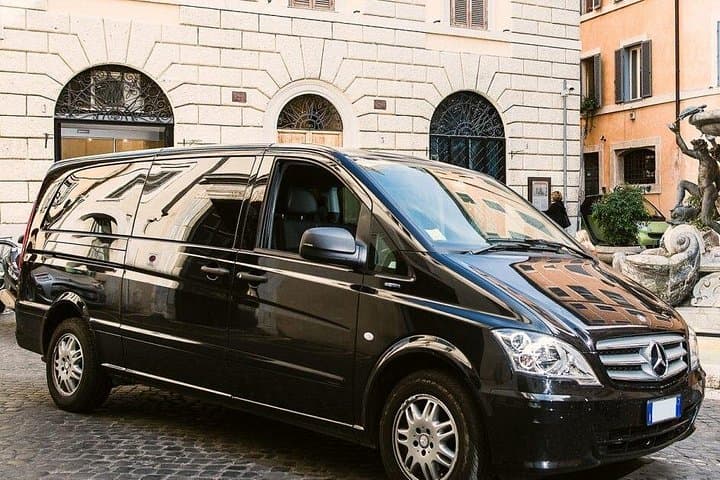 Minivan 1 - 8 person