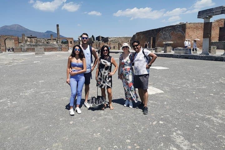 Pompeii and Sorrento Day Trip from Naples