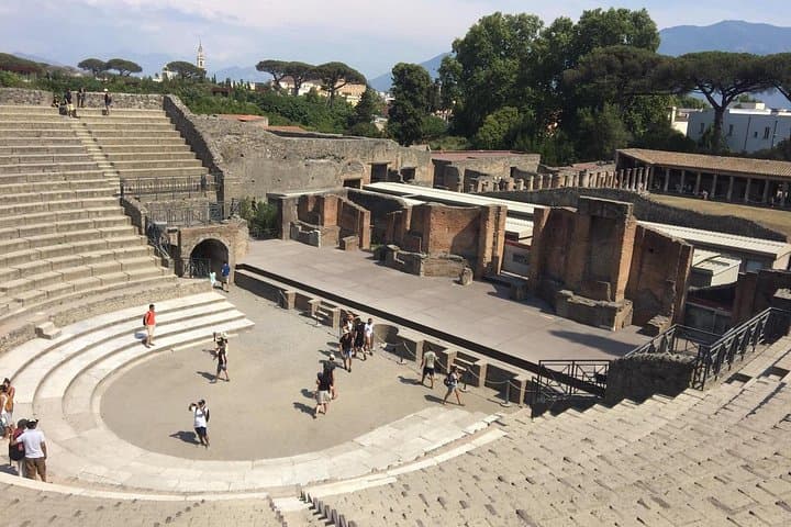 Pompeii and Sorrento Day Trip from Naples