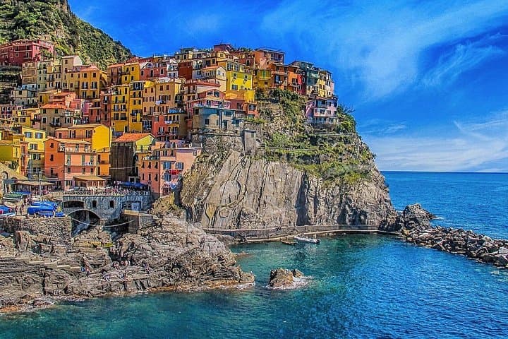 From Florence: Private minivan Tour to 5 Terre by Minivan