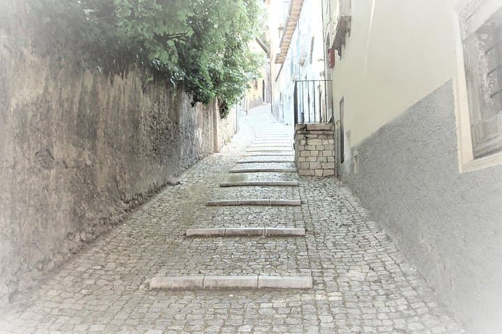 LAquila of Mysteries Private Tour