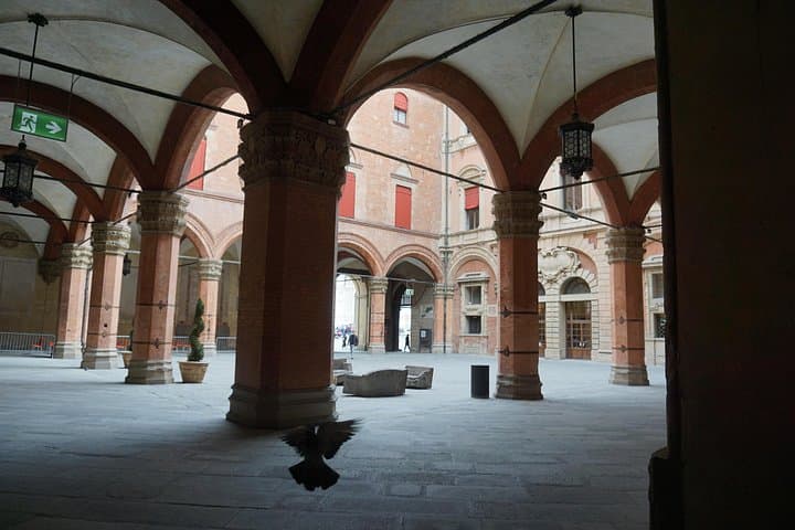 Private or semi-private tour of the historic center of Bologna