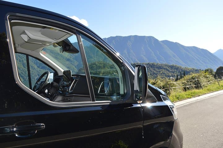 Transfer from Milan Malpensa Airport to Lake Como