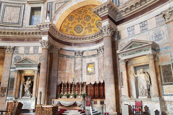 Pantheon - Inside