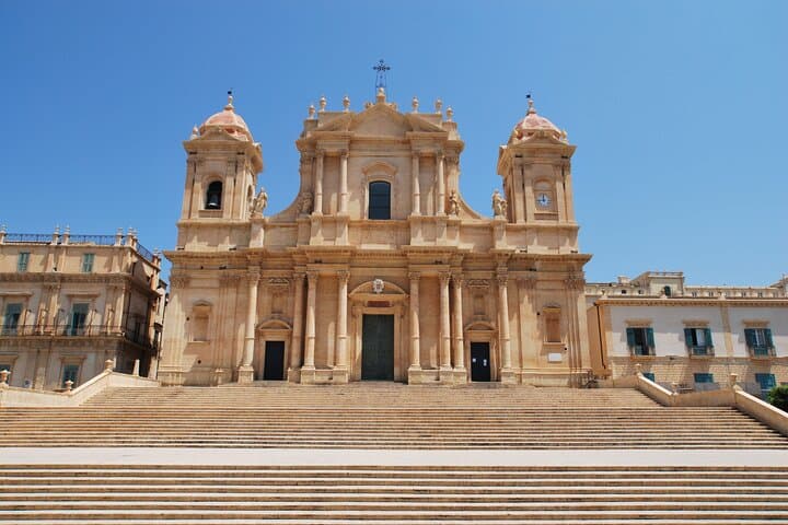 Transfers from Catania airport to Noto