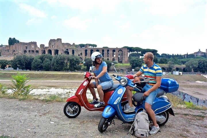 vespa rental Rome