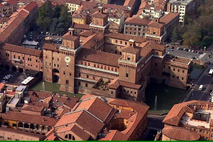 Discover Ferrara city centre