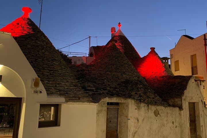 Alberobello and Castel del Monte Private Day Tour from Rome