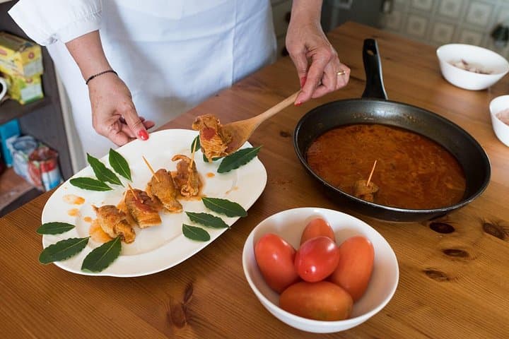 Private cooking class with lunch or dinner in Vietri sul Mare