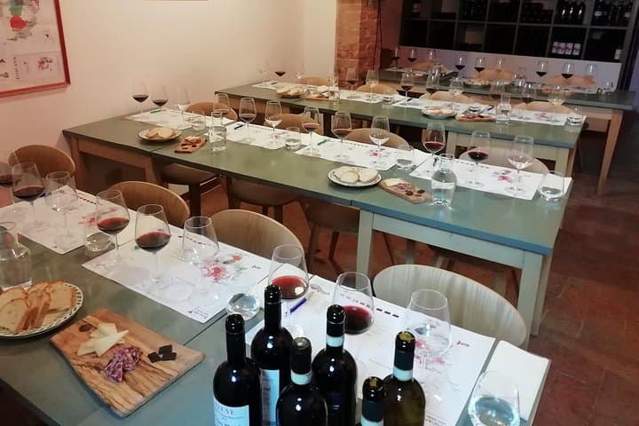 Tuscan Wine School Classroom set up