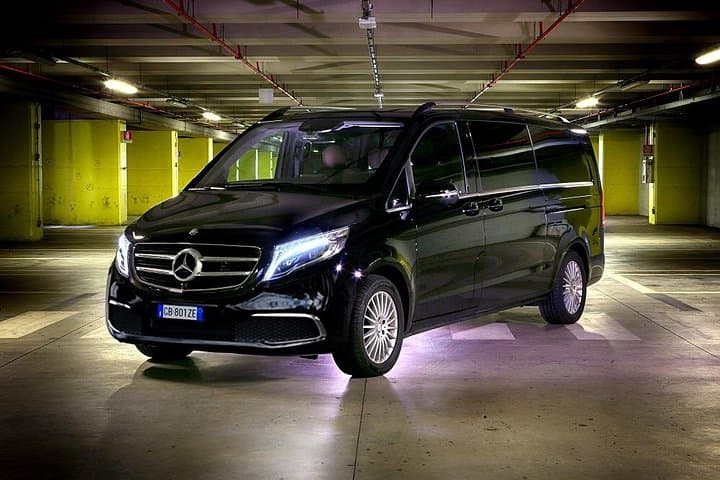 Mercedes V Class Extralong 2023