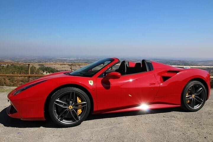 Pushstart Ferrari Portofino - Test Drive in Maranello