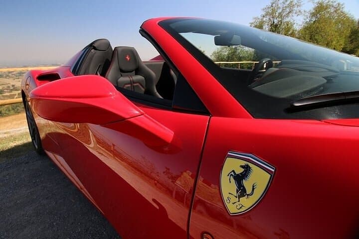 Pushstart Ferrari Portofino - Test Drive in Maranello
