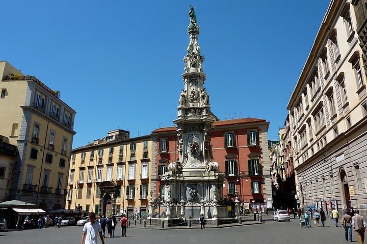 Naples Walking Tour and Underground Ruins