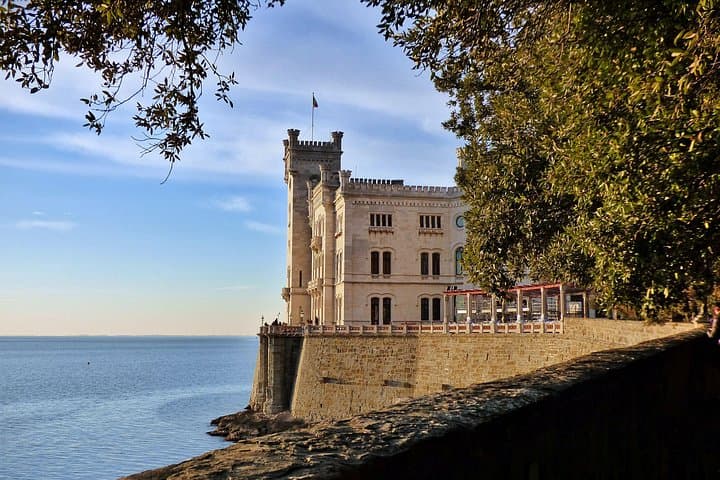 Trieste Private Walking Tour with a Local