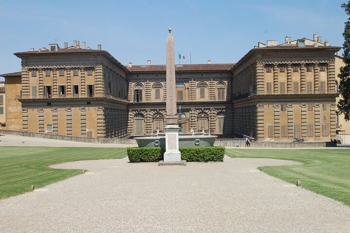 Private tour of Boboli and Bardini gardens, Florence green heart