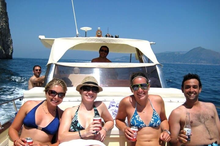 Capri Deluxe: The Complete Island Experience