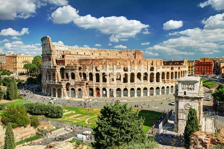 Enjoy Rome Full day tour in Golf Cart with Catacombs