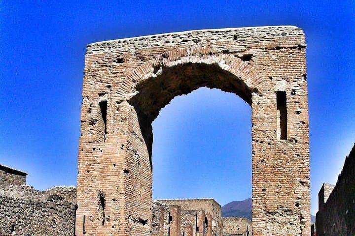 Pompeii Guided Tour with Ticket & Lunch from Sorrento